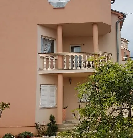 Apartments Suzana Novi Vinodolski Exterior photo