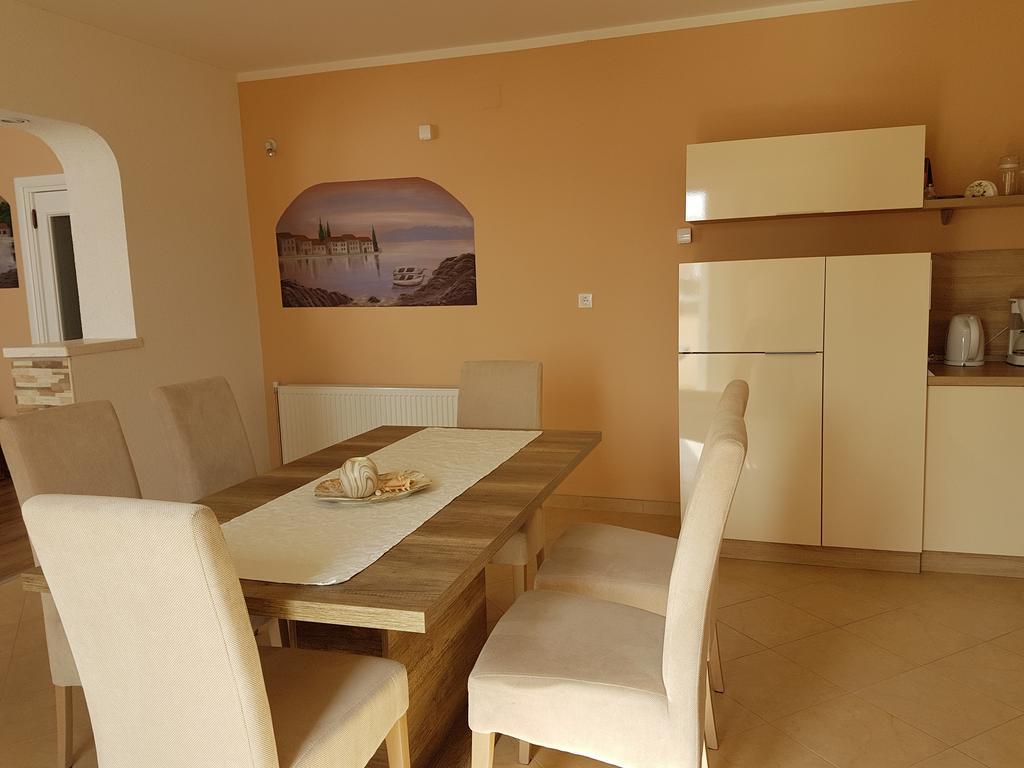 Suzana Apartment *