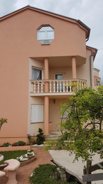 Suzana Apartment Novi Vinodolski